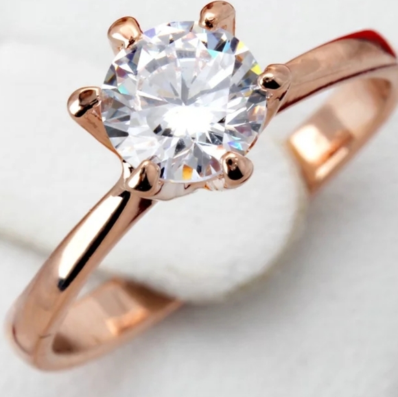 Lucky Brand Jewelry - Tiffany's Ballerina Solitaire 18K Rose Gold Ring